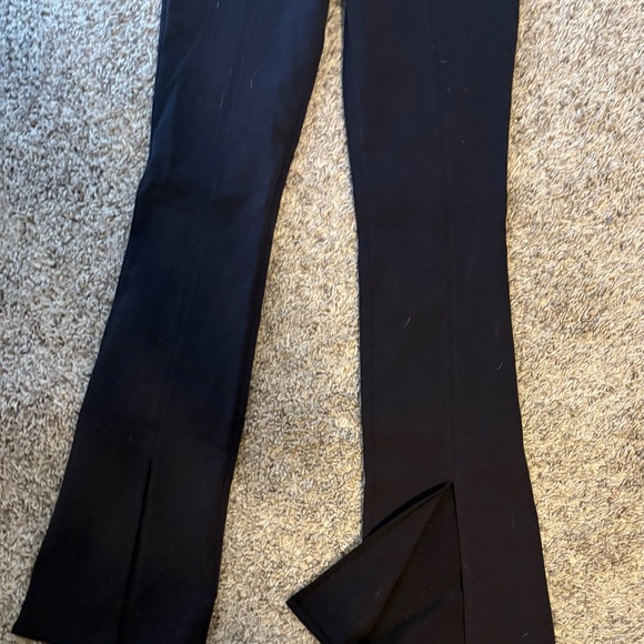 ALO Yoga Black Flutter Flare Yoga Pants - Picture 9 of 11